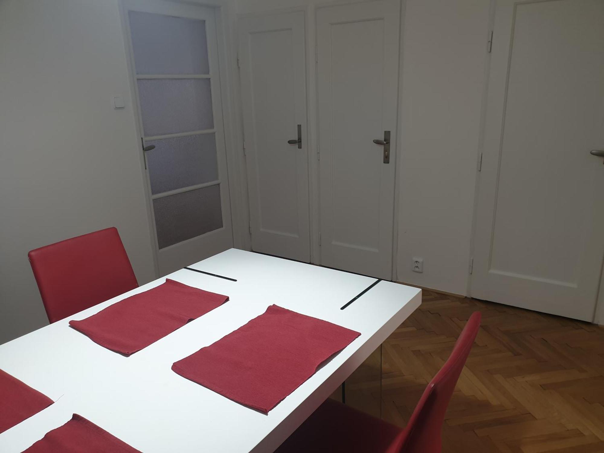 Newly Refurbished Central Praha Eksteriør bilde